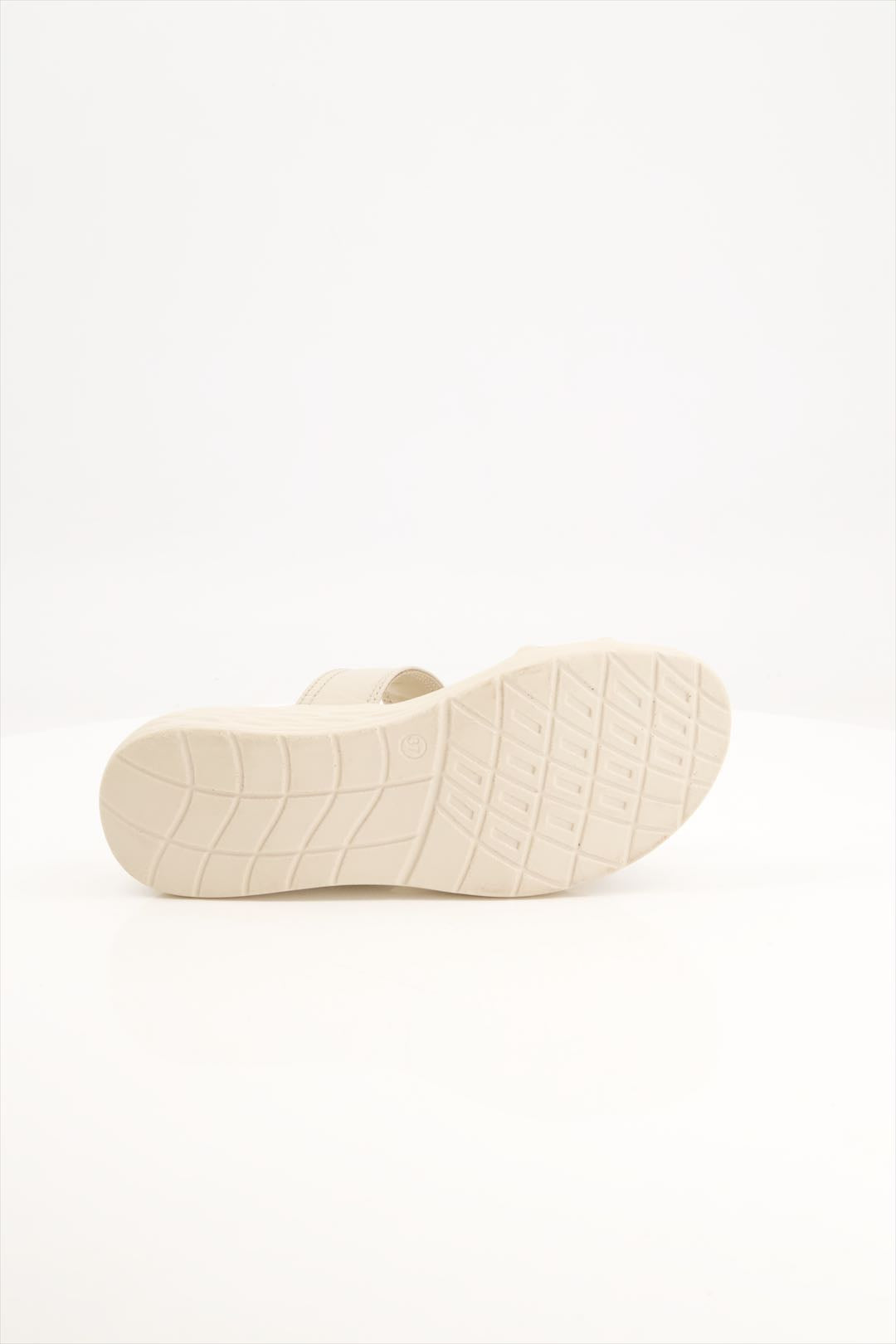 Elegant Medicated PU Sole Casual wear Slippers